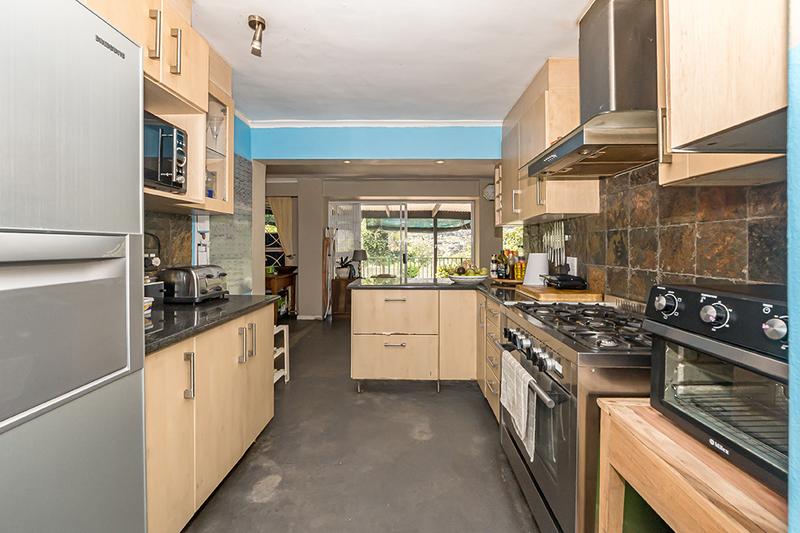 4 Bedroom Property for Sale in Hughenden Western Cape